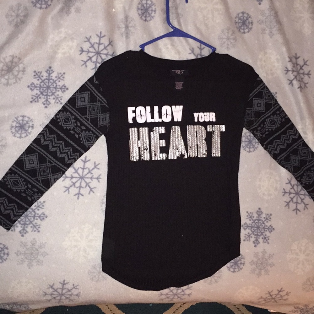 simple and cute black long sleeve